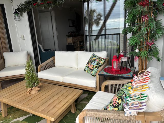 4440 NE Sandpebble Trace 104, Stuart, FL 34996