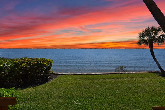 4440 NE Sandpebble Trace 104, Stuart, FL 34996
