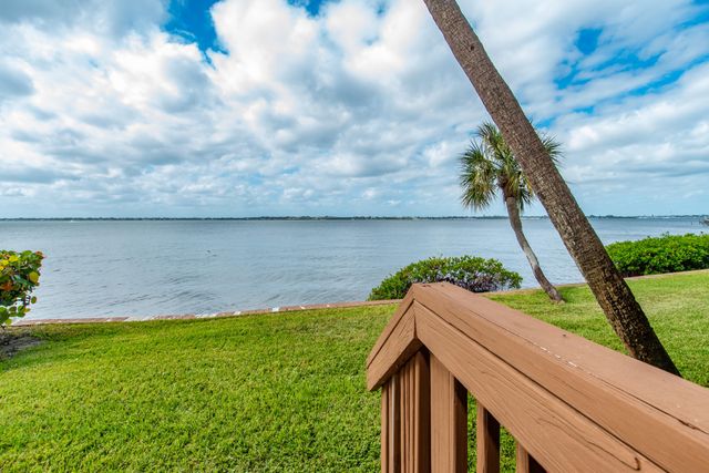 4440 NE Sandpebble Trace 104, Stuart, FL 34996