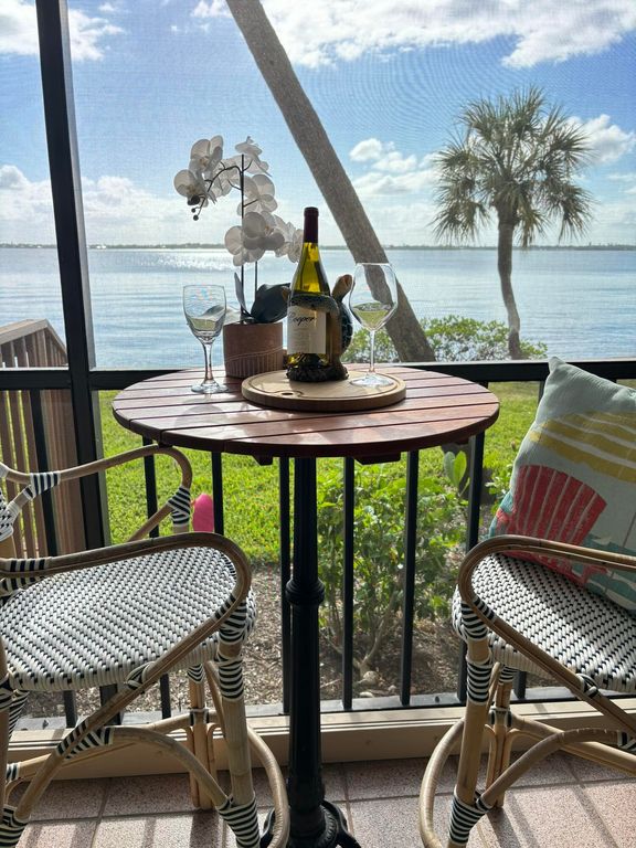 4440 NE Sandpebble Trace 104, Stuart, FL 34996