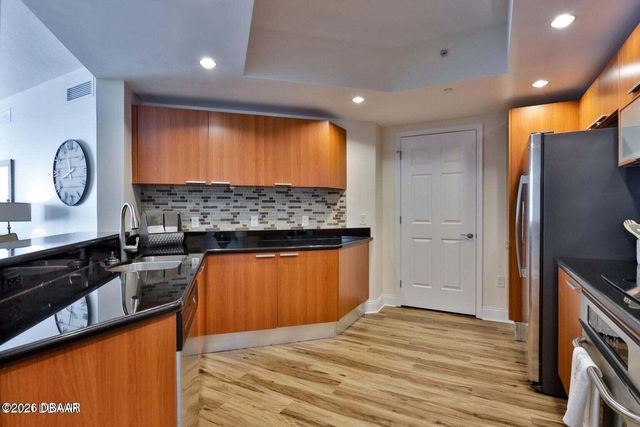 231 Riverside Dr Unit 507, Holly Hill, FL 32117