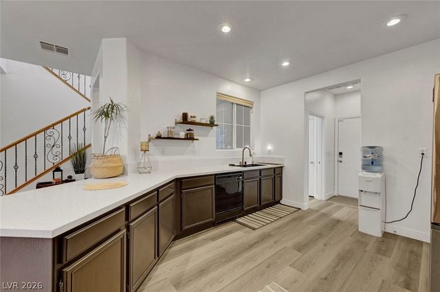 6255 West Arby Avenue 224, Las Vegas, NV 89118