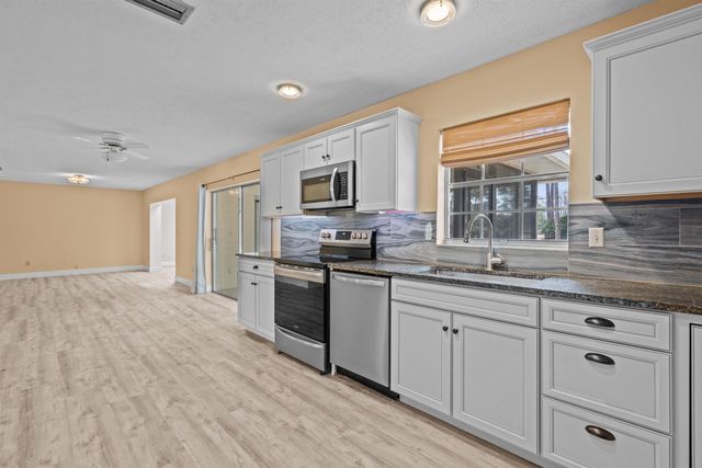 503 Sevilla Dr, St Augustine, FL 32086