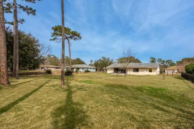 503 Sevilla Dr, St Augustine, FL 32086