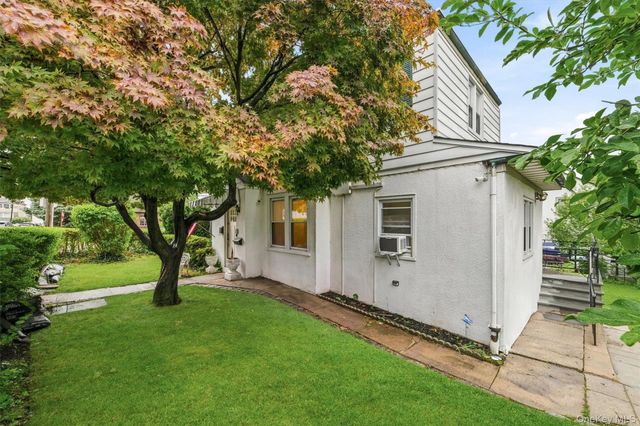 25 Fowler Avenue, Yonkers, NY 10701