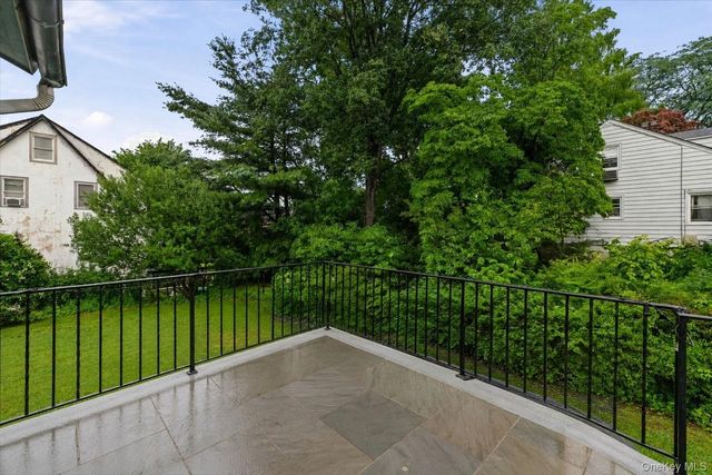25 Fowler Avenue, Yonkers, NY 10701
