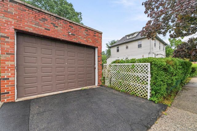 25 Fowler Avenue, Yonkers, NY 10701