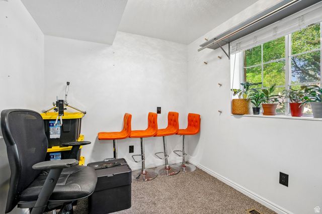 1005 EDGEWOOD DR, South Ogden, UT 84403