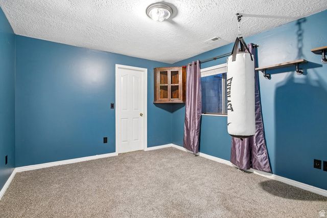 1005 EDGEWOOD DR, South Ogden, UT 84403