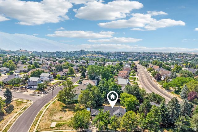 1005 EDGEWOOD DR, South Ogden, UT 84403