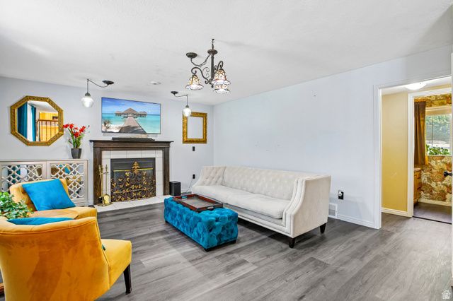 1005 EDGEWOOD DR, South Ogden, UT 84403