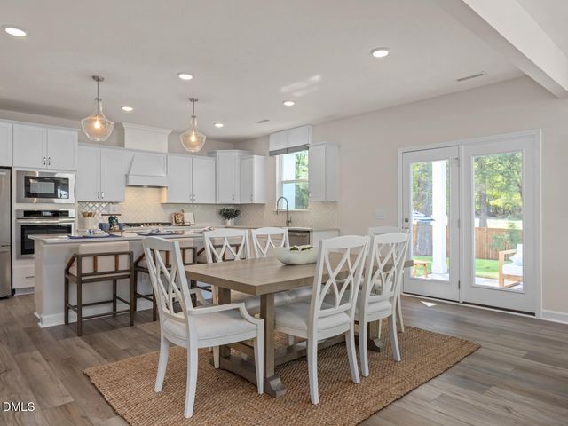 700 Dragonfly Pond Way, Wake Forest, NC 27587