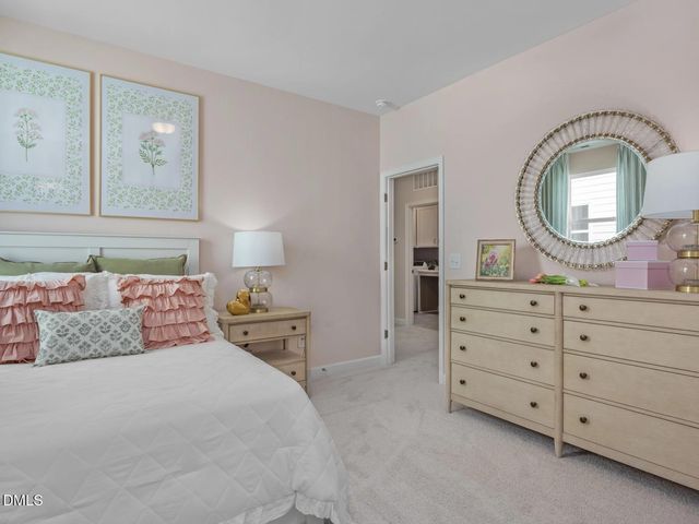 700 Dragonfly Pond Way, Wake Forest, NC 27587