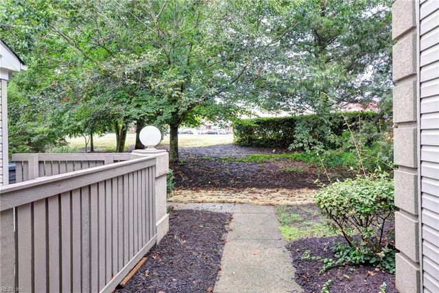 409 Queens CRES, Williamsburg, VA 23185