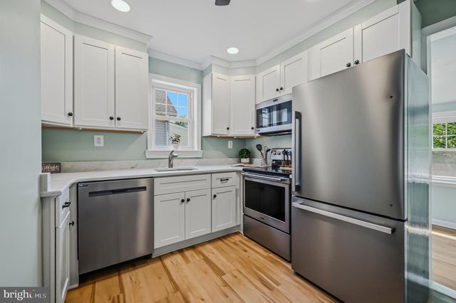 2032 NAAMANS CREEK RD, Upper Chichester, PA 19061