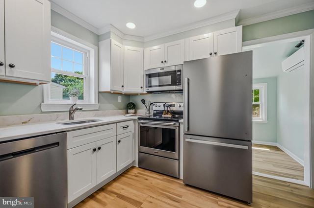 2032 NAAMANS CREEK RD, Upper Chichester, PA 19061