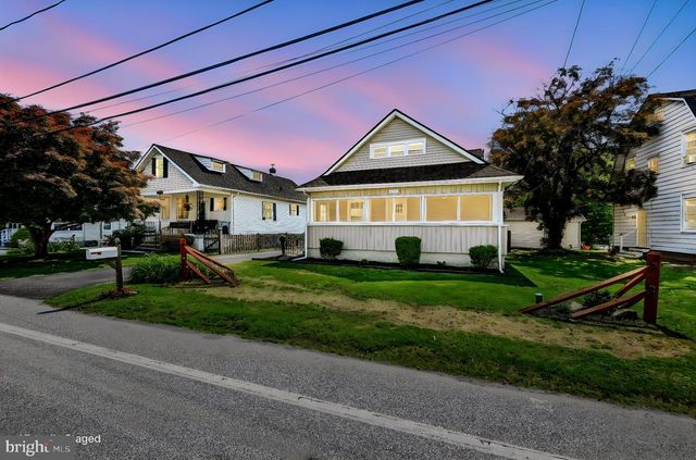 2032 NAAMANS CREEK RD, Upper Chichester, PA 19061