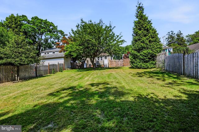 2032 NAAMANS CREEK RD, Upper Chichester, PA 19061