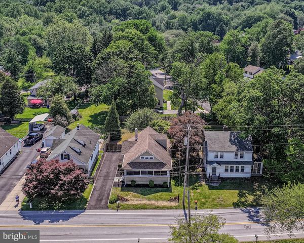 2032 NAAMANS CREEK RD, Upper Chichester, PA 19061
