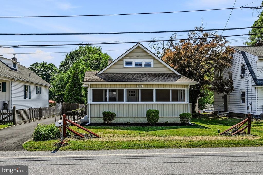 2032 NAAMANS CREEK RD, Upper Chichester, PA 19061