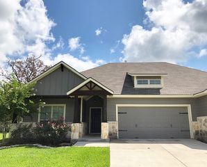 17265 Cedar Rock Court, College Station, TX 77845
