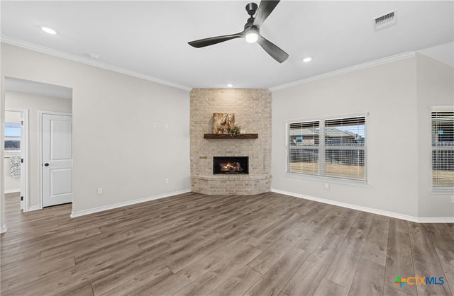 604 Magnolia Drive, Troy, TX 76579