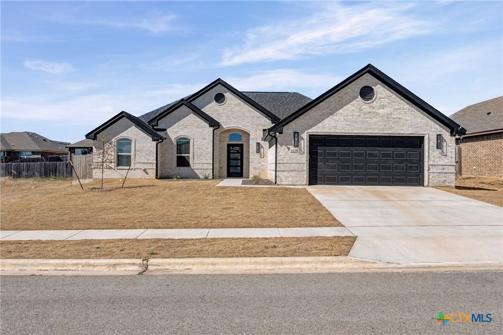 604 Magnolia Drive, Troy, TX 76579