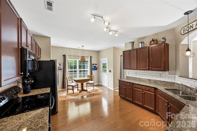8526 Summer Serenade Drive, Huntersville, NC 28078