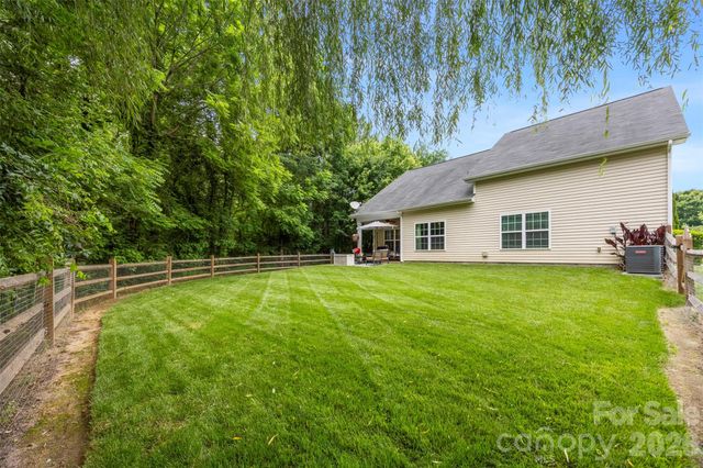 8526 Summer Serenade Drive, Huntersville, NC 28078