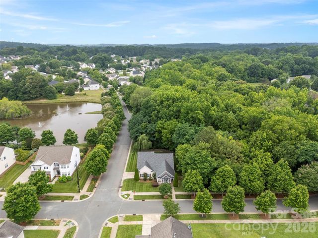 8526 Summer Serenade Drive, Huntersville, NC 28078