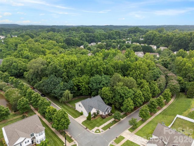 8526 Summer Serenade Drive, Huntersville, NC 28078