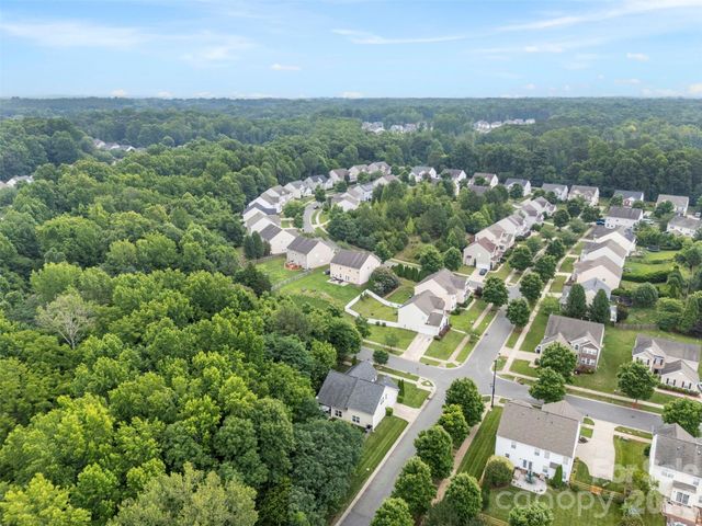 8526 Summer Serenade Drive, Huntersville, NC 28078