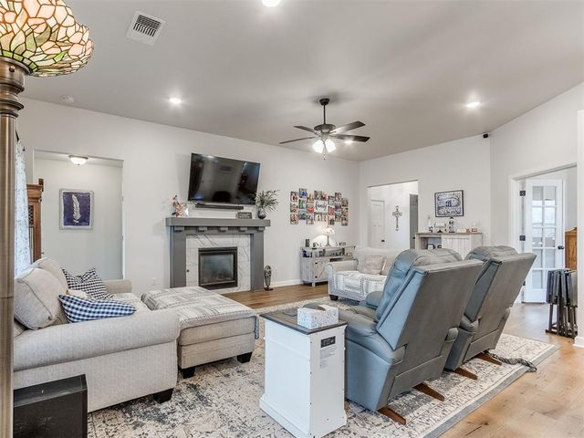 324 Renee Drive, Blanchard, OK 73010