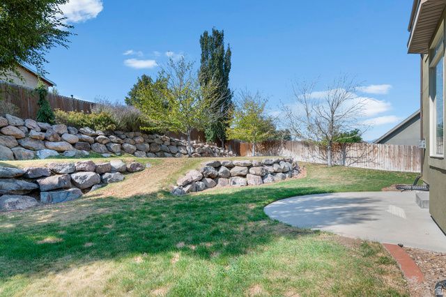 236 E SUMMER LEAF DR, Draper, UT 84020