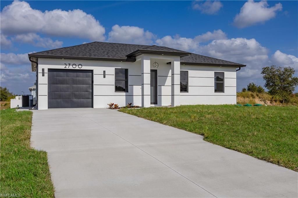 2700 49th ST SW, Lehigh Acres, FL 33976