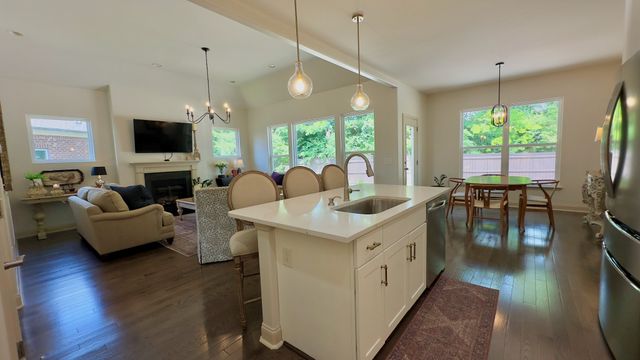 517 Wilcox Ct, Nolensville, TN 37135