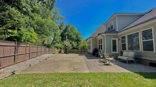517 Wilcox Ct, Nolensville, TN 37135