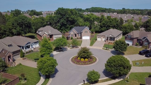 517 Wilcox Ct, Nolensville, TN 37135