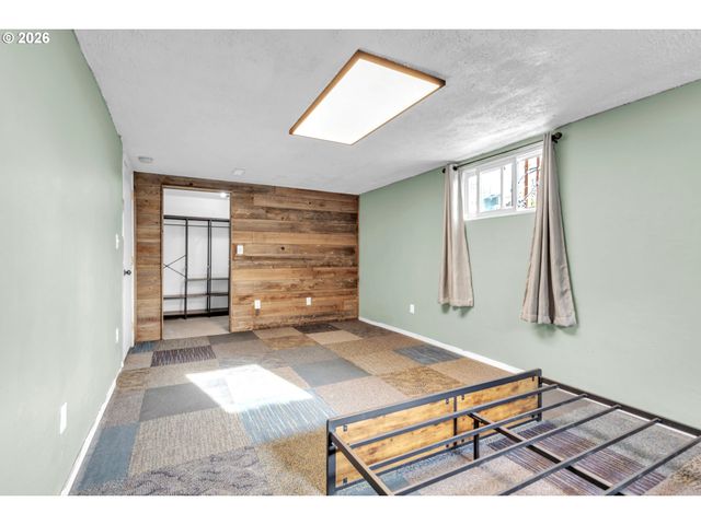 243 N SHEPHERD Rd, Washougal, WA 98671