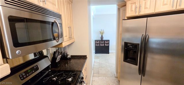 210 East FLAMINGO Road 208, Las Vegas, NV 89169