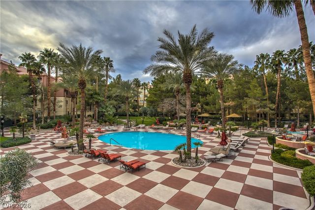 210 East FLAMINGO Road 208, Las Vegas, NV 89169