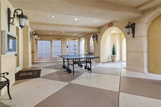 210 East FLAMINGO Road 208, Las Vegas, NV 89169