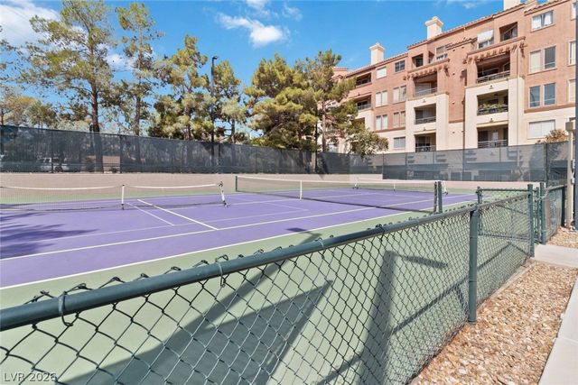 210 East FLAMINGO Road 208, Las Vegas, NV 89169