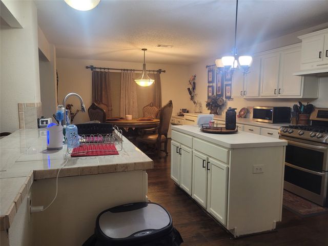 6920 Danieldale Drive, Fort Worth, TX 76137