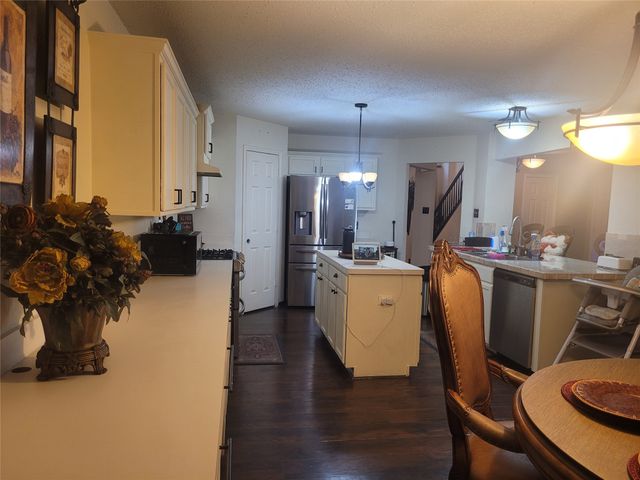 6920 Danieldale Drive, Fort Worth, TX 76137