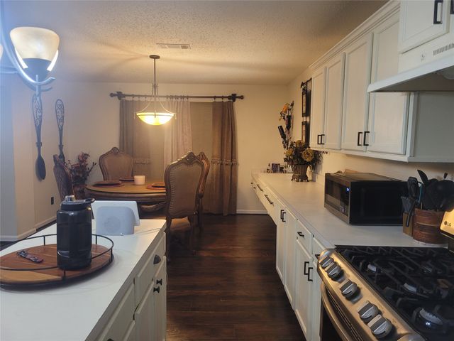 6920 Danieldale Drive, Fort Worth, TX 76137