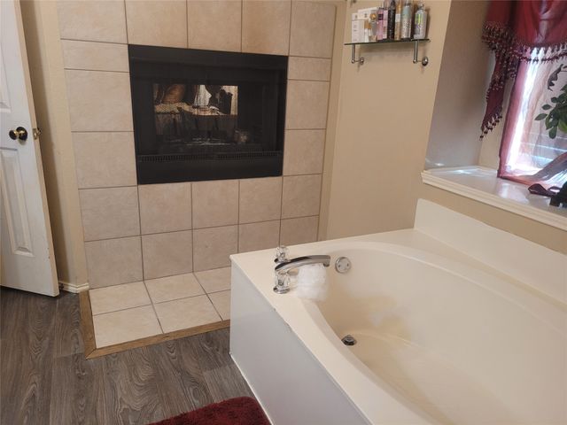 6920 Danieldale Drive, Fort Worth, TX 76137