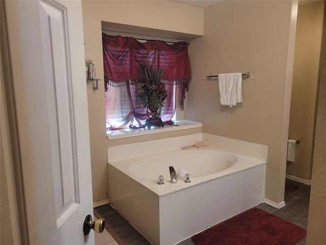 6920 Danieldale Drive, Fort Worth, TX 76137