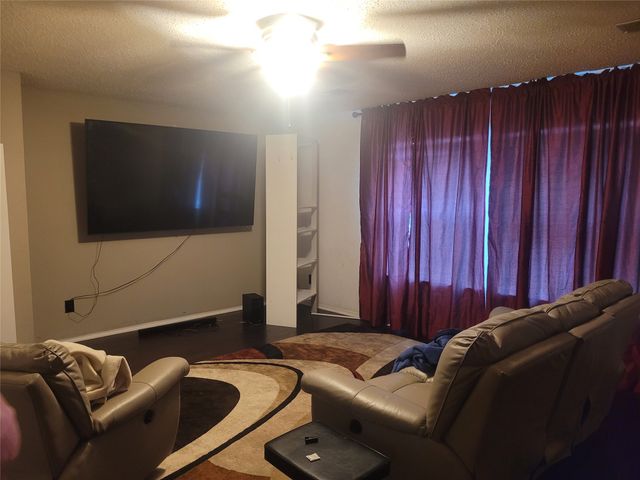 6920 Danieldale Drive, Fort Worth, TX 76137