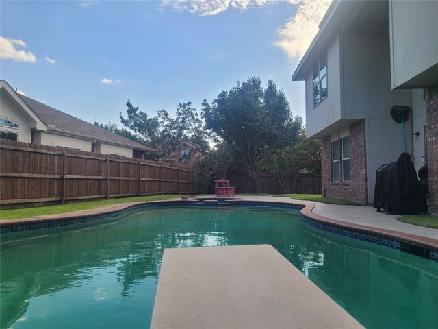 6920 Danieldale Drive, Fort Worth, TX 76137